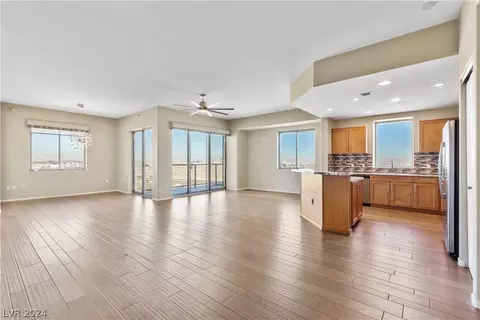 8255 S Las Vegas Blvd #1001, Las Vegas, NV 89123