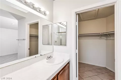 Bath - 3743 White Peppermint Dr, Las Vegas, NV 89147 photo 1 of 3