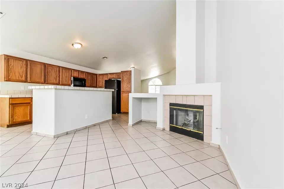 Living - 3743 White Peppermint Dr, Las Vegas, NV 89147 photo 3 of 3