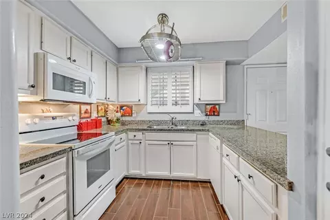 2725 S Nellis Blvd #1099, Las Vegas, NV 89121