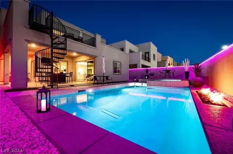 755 Glowing Horizon St, Henderson, NV 89052