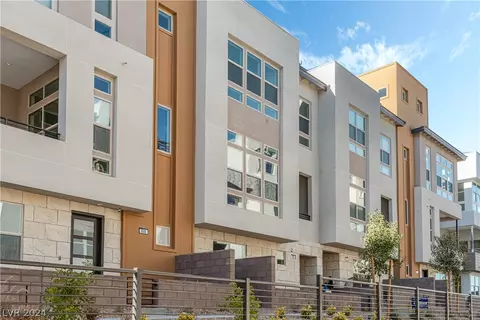650 Grey Saker St, Las Vegas, NV 89138