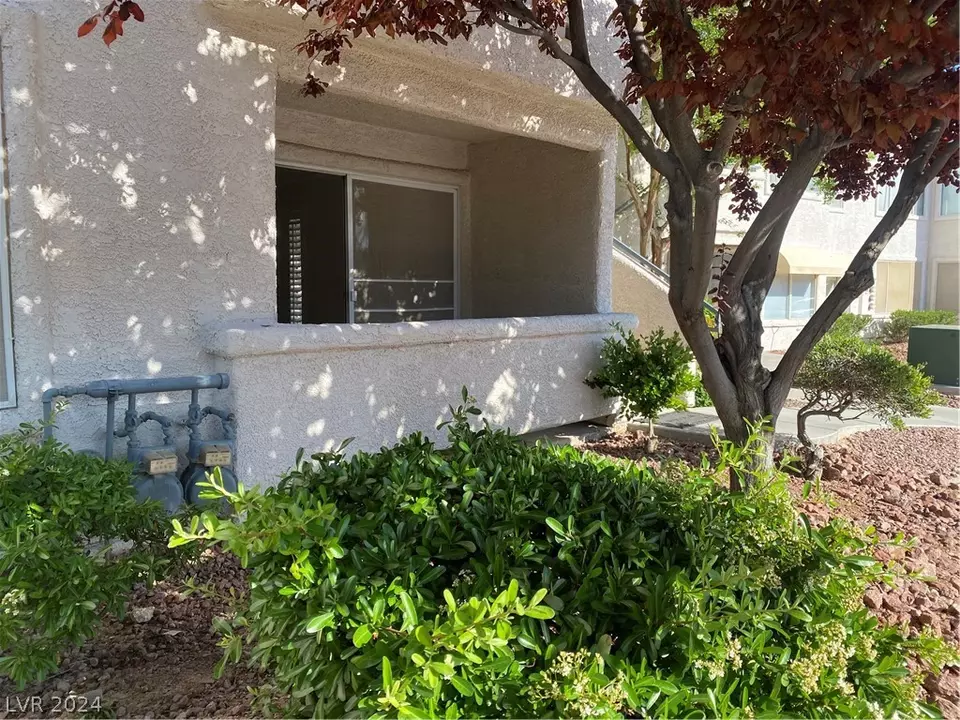 Exterior - 5216 Mandalay Springs Dr #103, Las Vegas, NV 89120 photo 3 of 8