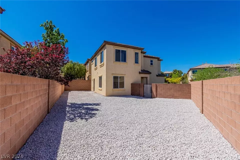 Exterior - 9321 Colorful Rainbow Ave, Las Vegas, NV 89166 photo 4 of 5