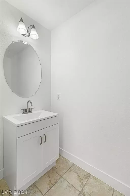 Bath - 9321 Colorful Rainbow Ave, Las Vegas, NV 89166 photo 3 of 3