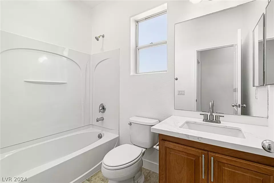 Bath - 9321 Colorful Rainbow Ave, Las Vegas, NV 89166 photo 2 of 3
