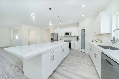 5431 E Deerfield Ct, Pahrump, NV 89061