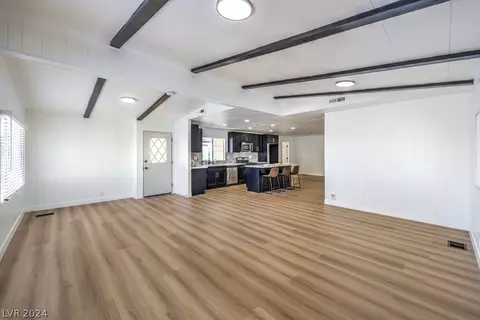 4989 Ridge Ave, Las Vegas, NV 89103