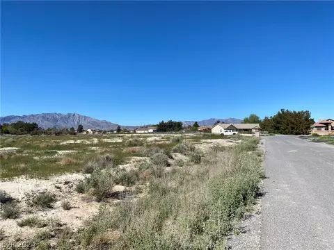1161 Lupin St, Pahrump, NV 89048