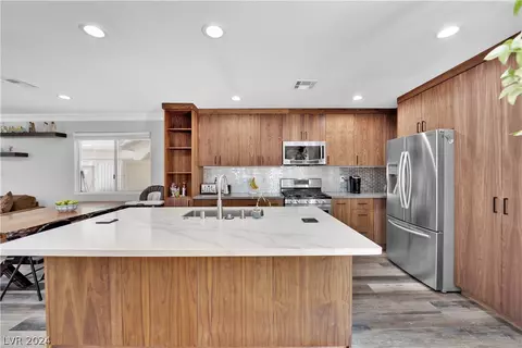 1003 Cantabria Heights Ave, Las Vegas, NV 89183