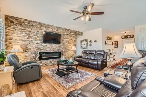 3324 Blue Ribbon Downs St, Las Vegas, NV 89122
