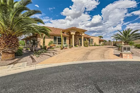 2 Camino La Venta Ct, Henderson, NV 89011