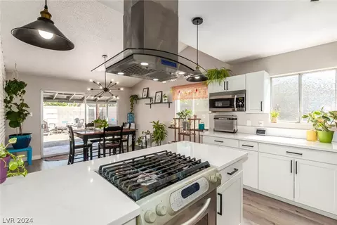 5812 Gordon Ave, Las Vegas, NV 89108