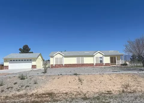 350 E Falcon St, Pahrump, NV 89048