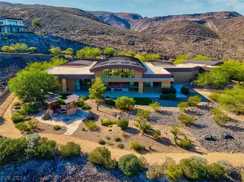 720 Dragon Ridge Dr, Henderson, NV 89012