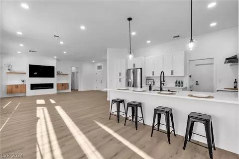 10304 Sea Palms Ave, Las Vegas, NV 89134