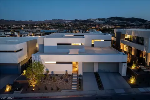 37 Canyon Bay Dr, Henderson, NV 89011