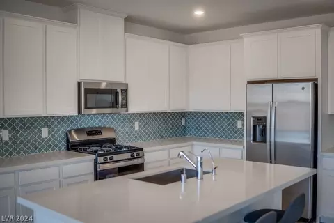 276 Mount Williamson St, Henderson, NV 89015