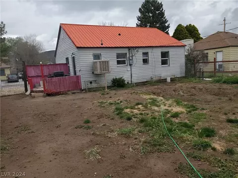 461 Mcarthur Dr, Caliente, NV 89008 photo 2