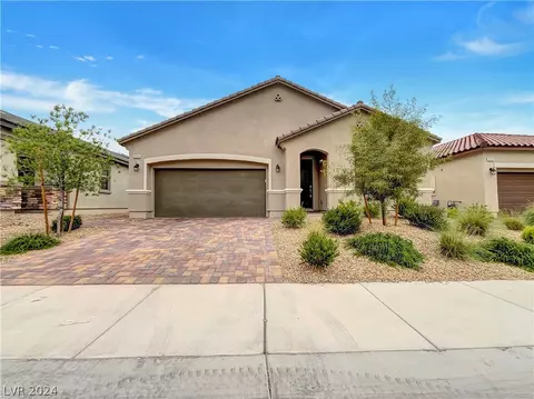 6036 Bugsy St, North Las Vegas, NV 89081