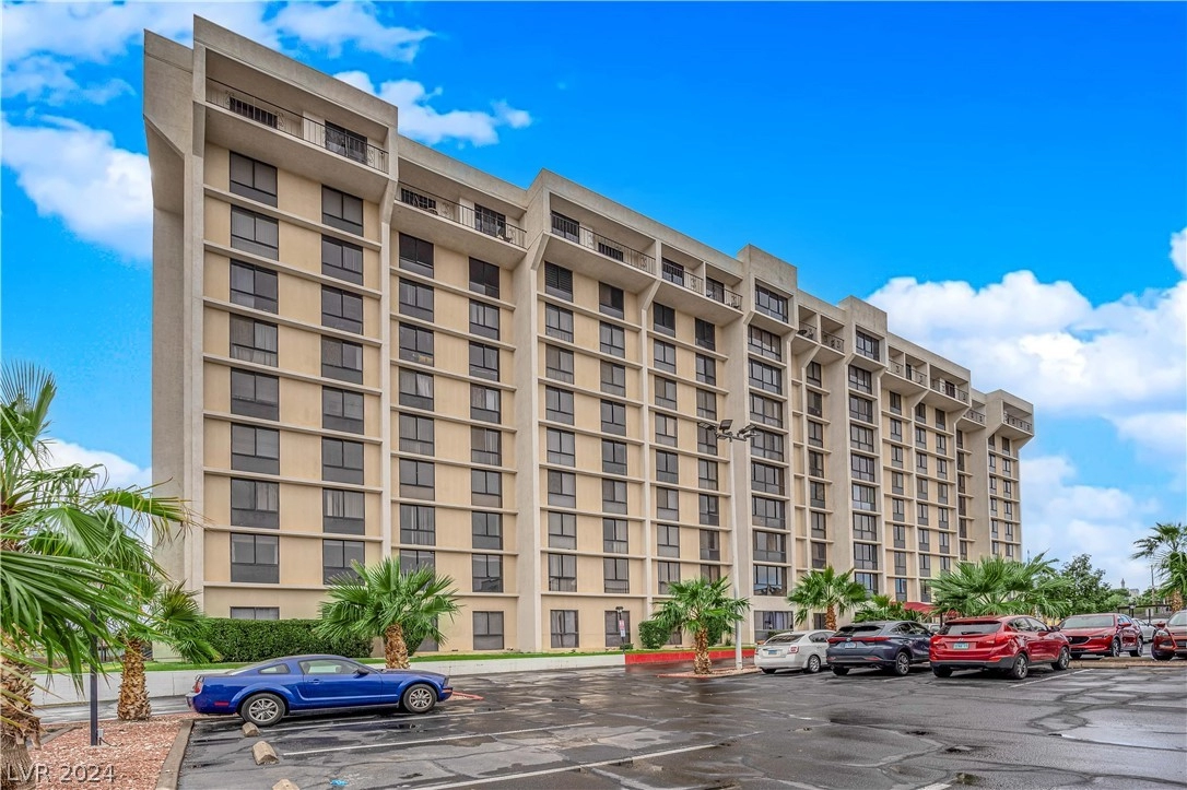 3930 University Center Dr Unit 202