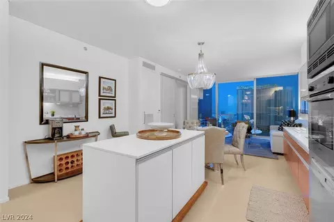 3722 Las Vegas Blvd #1104, Las Vegas, NV 89158