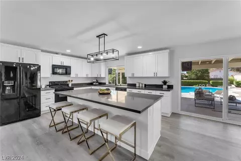 6655 Edna Ave, Las Vegas, NV 89146