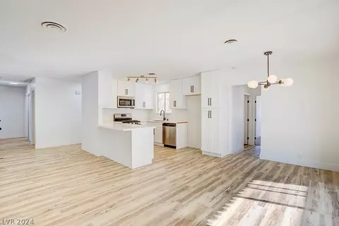1904 Embrey Ave, Las Vegas, NV 89106