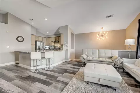 5201 S Torrey Pines Dr #1251, Las Vegas, NV 89118