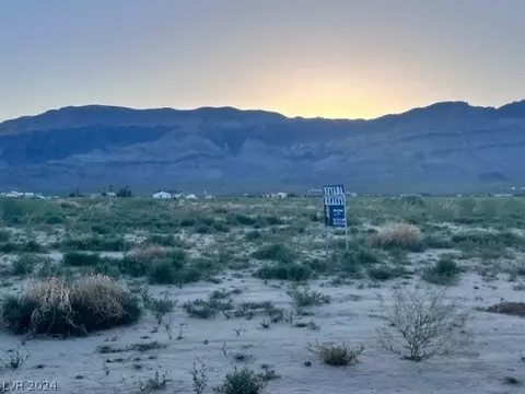 6200 N Fleetwood Pl, Pahrump, NV 89060