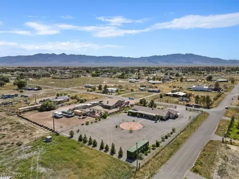 5141 Bonnie St, Pahrump, NV 89048