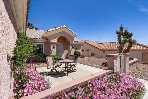 10420 Georgetown Pl, Las Vegas, NV 89134