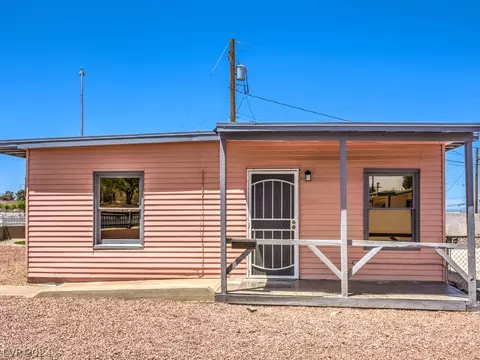 Exterior - 116 W Basic Rd, Henderson, NV 89015 photo 4 of 9