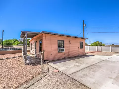 Exterior - 116 W Basic Rd, Henderson, NV 89015 photo 9 of 9