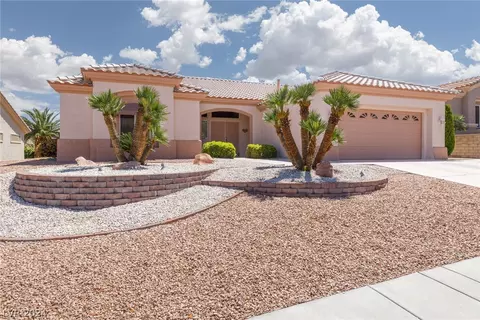 10713 Shackleton Dr, Las Vegas, NV 89134