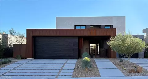 41 Sun Glow Ln, Las Vegas, NV 89135
