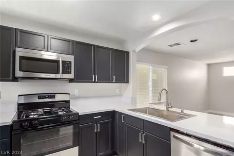 9104 Alluring Ave, Las Vegas, NV 89149