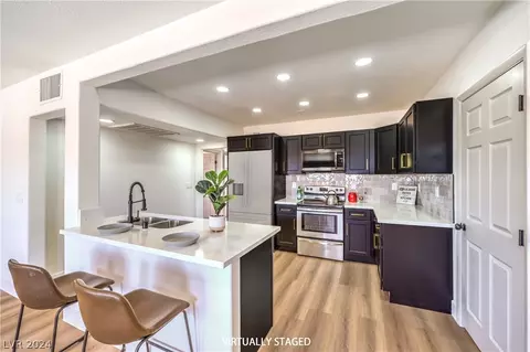 230 Gold St, Henderson, NV 89015