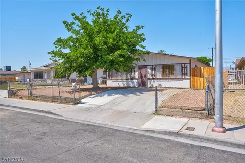 816 Hart Ave, Las Vegas, NV 89106
