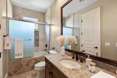 Bath - 2289 Candlestick Ave, Henderson, NV 89052 photo 8 of 12