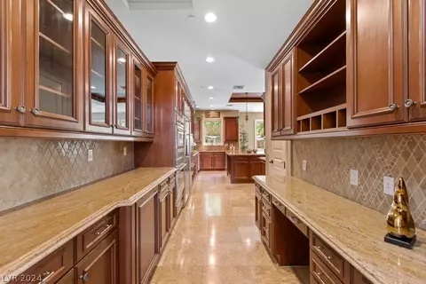 Entry Way - 2289 Candlestick Ave, Henderson, NV 89052 photo 3 of 8