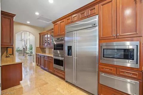Entry Way - 2289 Candlestick Ave, Henderson, NV 89052 photo 2 of 8