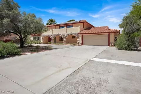 1745 Belcastro St, Las Vegas, NV 89117
