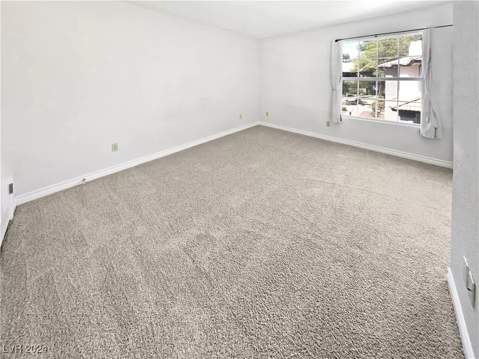  2606 S Durango Dr #226, Las Vegas, NV 89117 photo 15