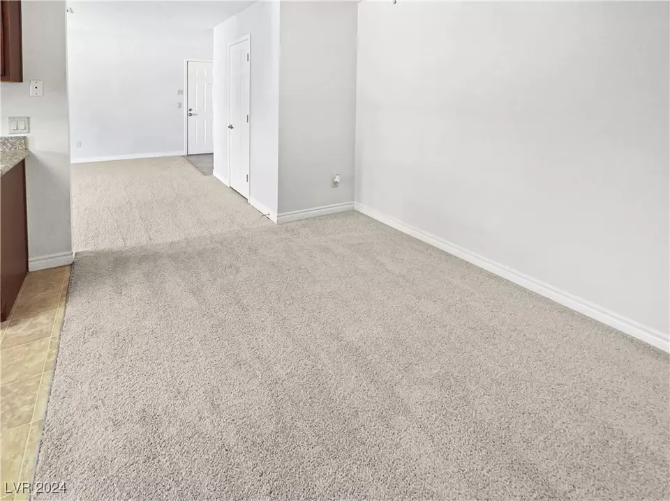  2606 S Durango Dr #226, Las Vegas, NV 89117 photo 17