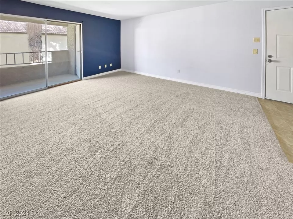  2606 S Durango Dr #226, Las Vegas, NV 89117 photo 13