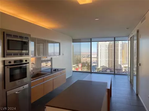 3722 Las Vegas Blvd #1803, Las Vegas, NV 89158