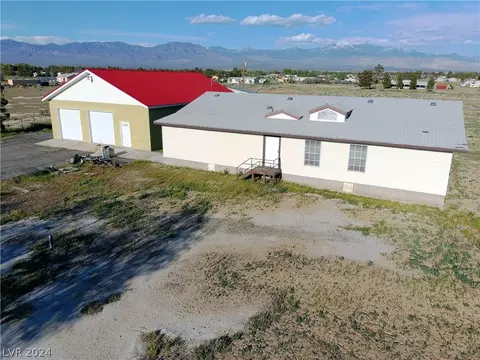 1221 Sutton Dr, Pahrump, NV 89048