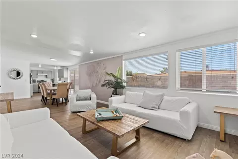 2267 Natalie Ave, Las Vegas, NV 89169