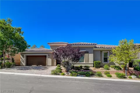 92 Carolina Cherry Dr, Las Vegas, NV 89141